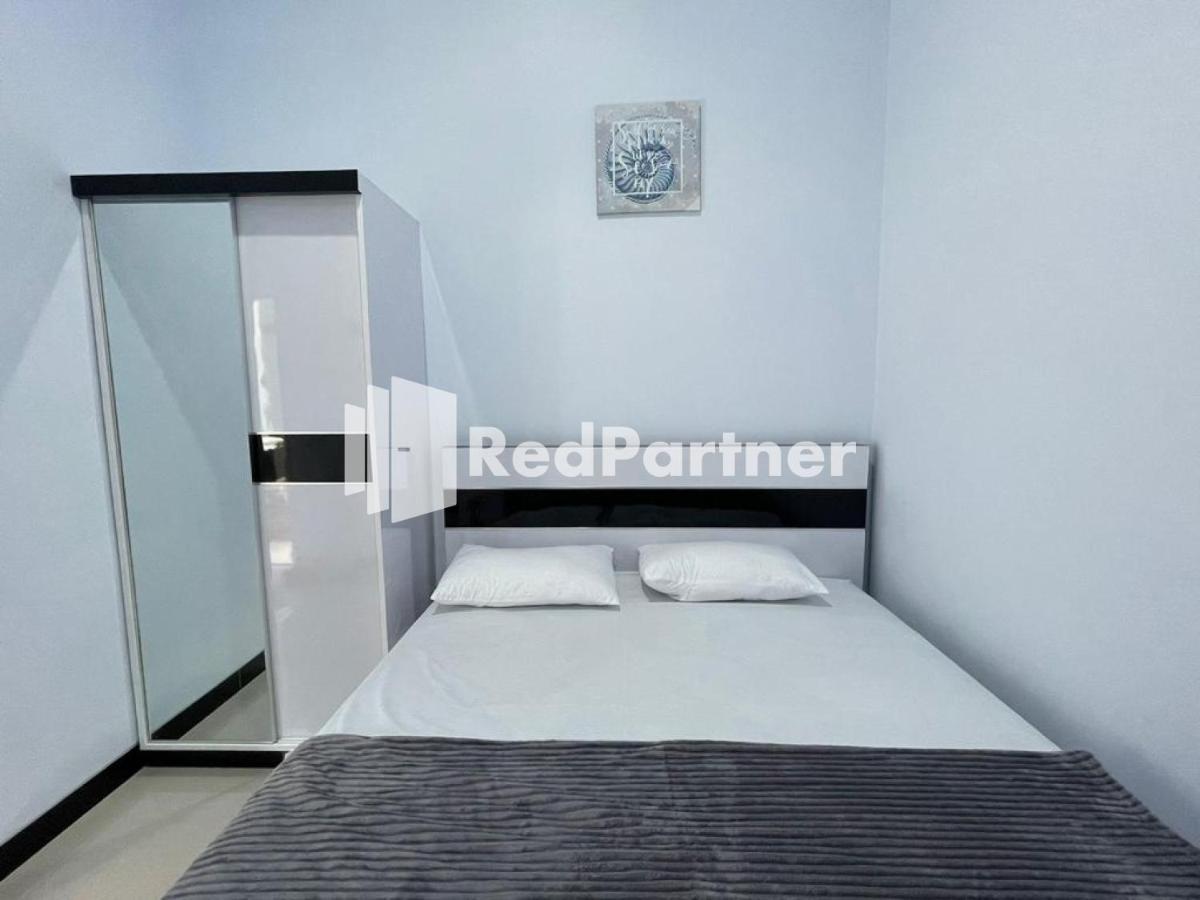 N3 Syariah Near Stasiun Tegal Mitra Reddoorz Hotell Exteriör bild